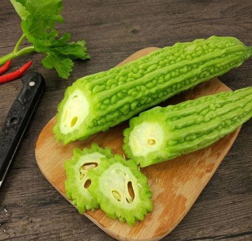 小楊吃嘻瓜,小楊的嘻瓜美食之旅