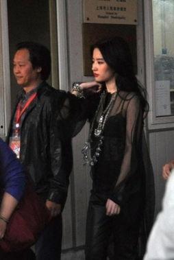 穿越明星干爹,明星干爹的傳奇故事