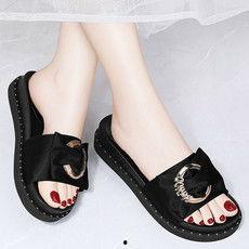 2022網紅涼拖鞋外穿,網紅涼拖鞋外穿新風尚